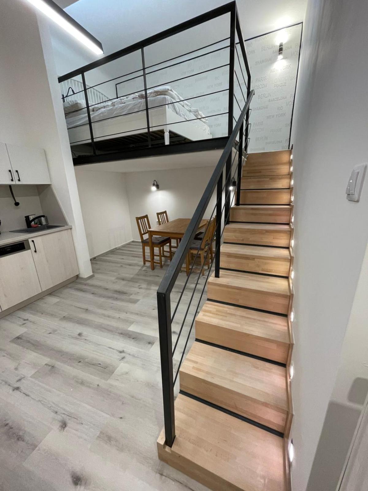 Szekely Apartment Near Deak Ferenc Square With Free Parking In Garage บูดาเปสต์ ภายนอก รูปภาพ
